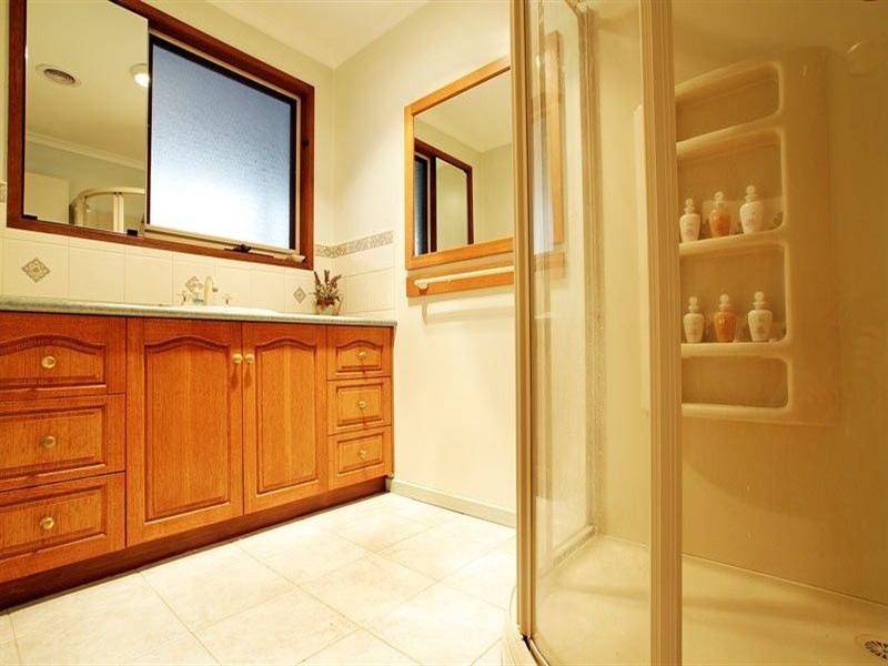 27 Priestley Crescent, Mount Evelyn VIC 3796