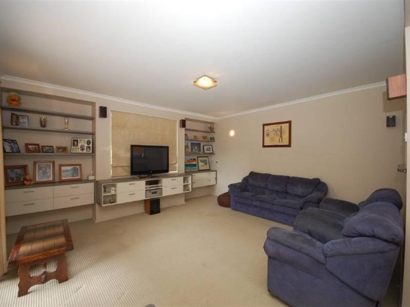 340 Warburton Highway, Wandin North VIC 3139