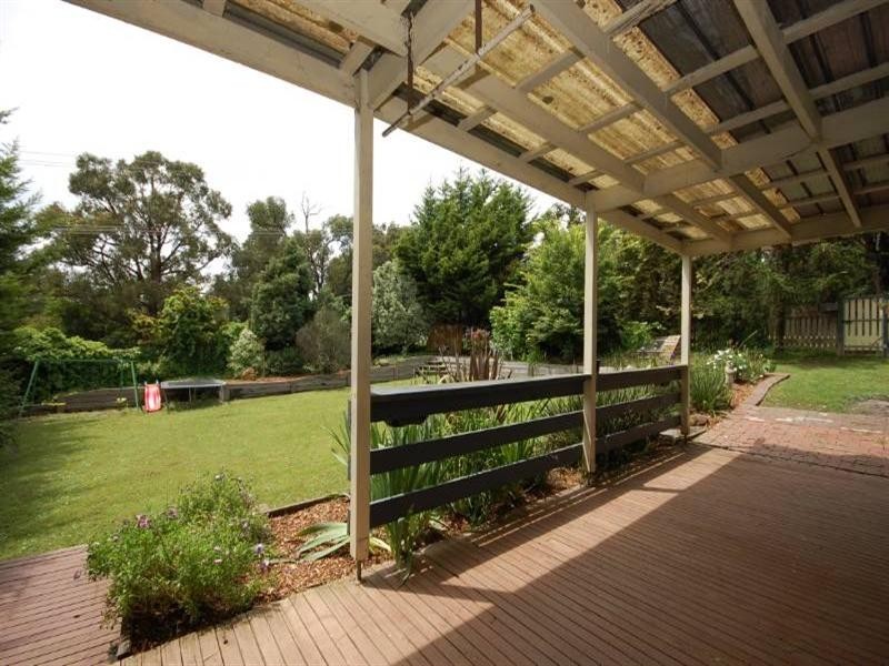 340 Warburton Highway, Wandin North VIC 3139