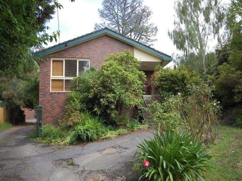 4 Stewart Avenue, Wandin North VIC 3139