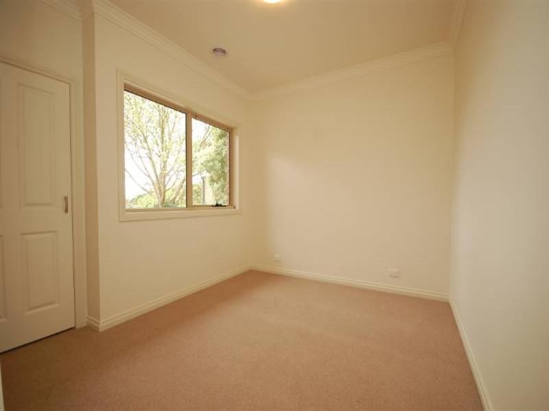 1/377 Clegg Road, Wandin North VIC 3139