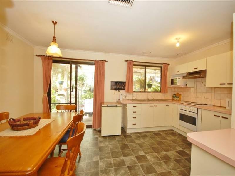 18 Cynthia Grove, Woori Yallock VIC 3139