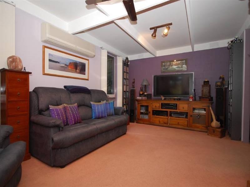 21 Commercial Road, Mount Evelyn VIC 3796