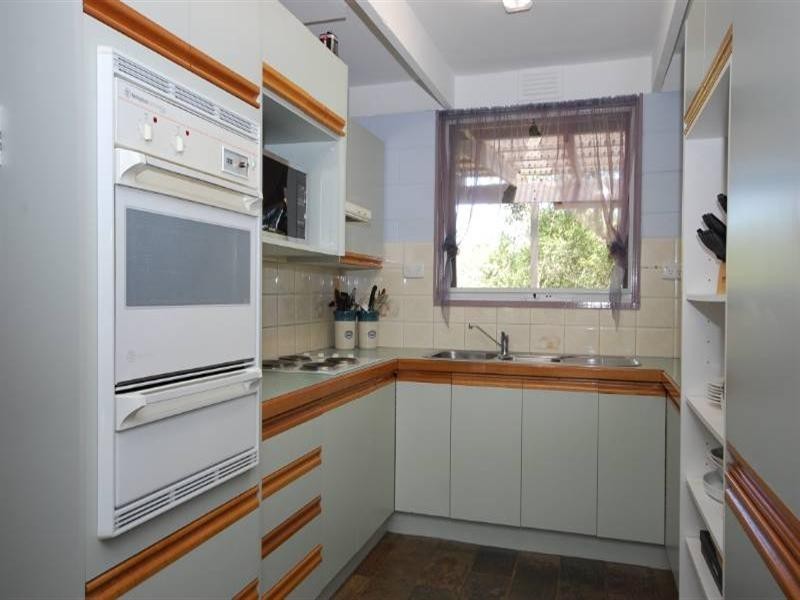 21 Commercial Road, Mount Evelyn VIC 3796