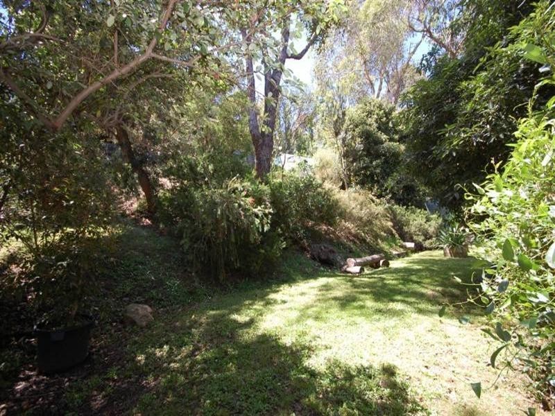 21 Commercial Road, Mount Evelyn VIC 3796