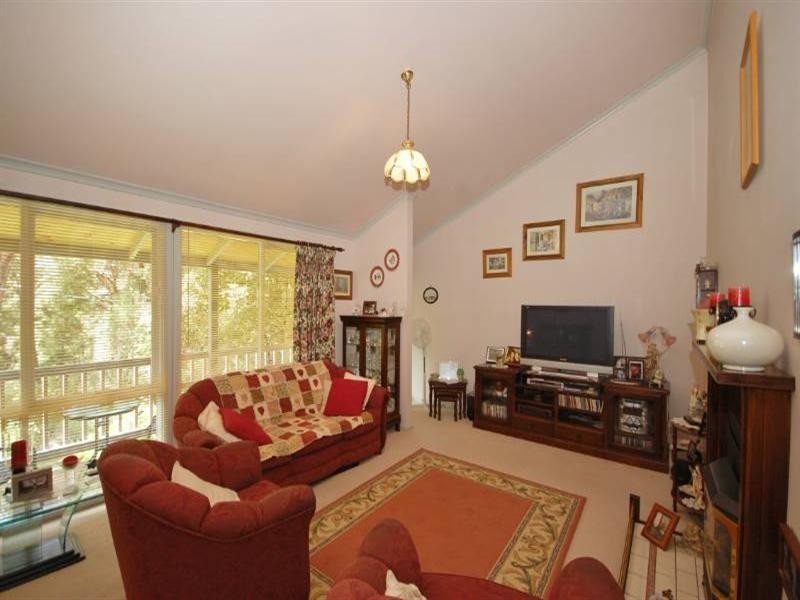 26 Joy Avenue, Mount Evelyn VIC 3796