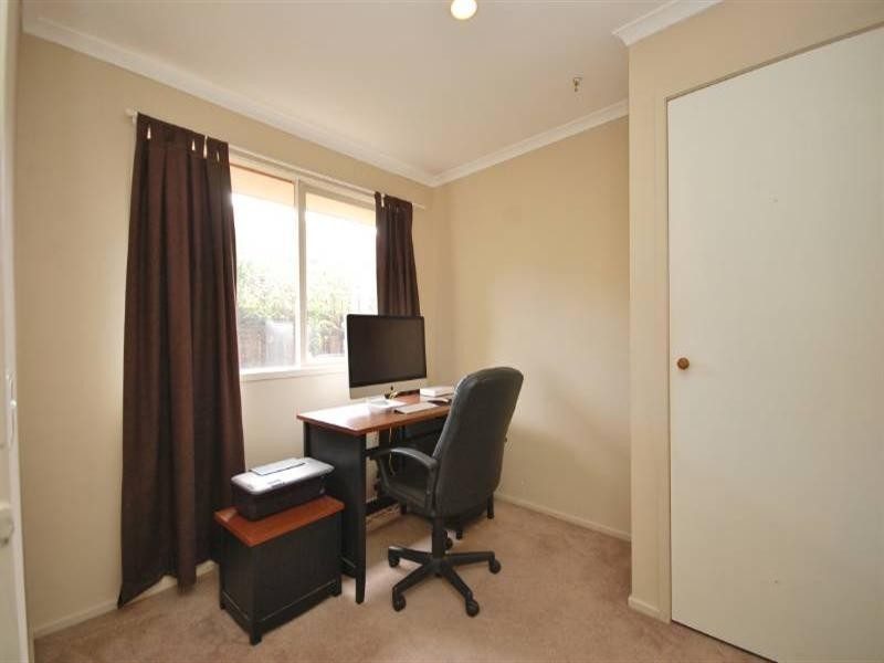 2/11 The Crescent, Mount Evelyn VIC 3796
