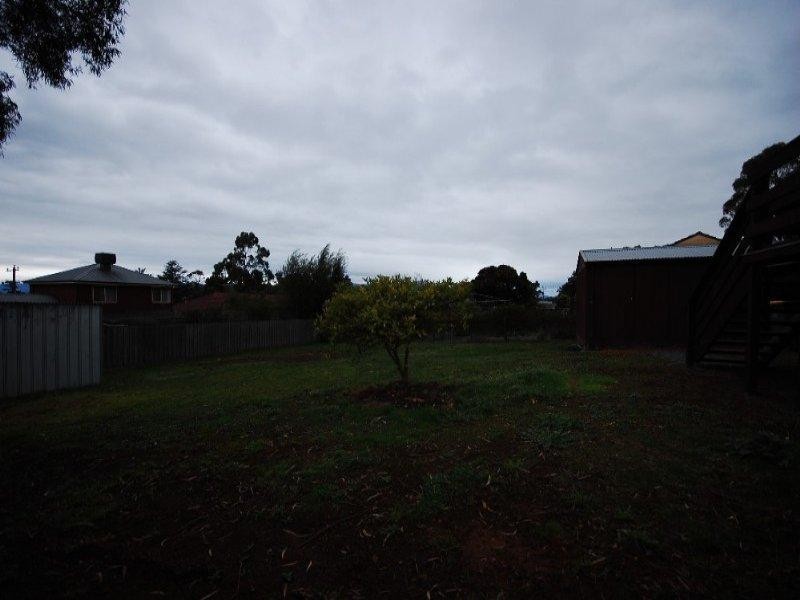 13 Greenglades Court, Wandin North VIC 3139