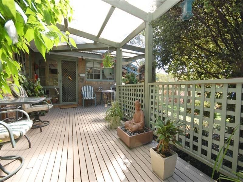 11 Seymour Street, Seville VIC 3139