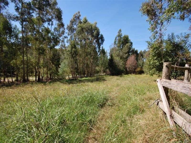 11 Seymour Street, Seville VIC 3139