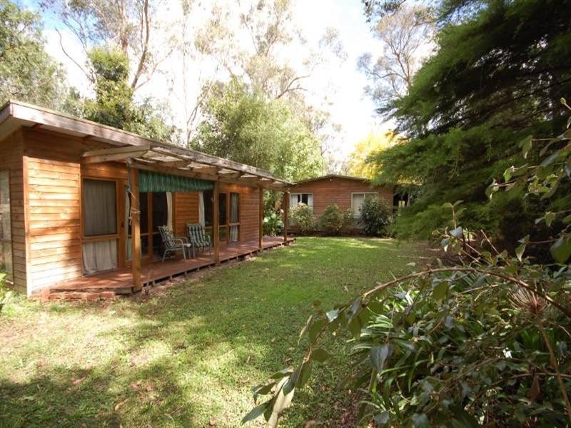 2 Kemp Avenue, Mount Evelyn VIC 3796