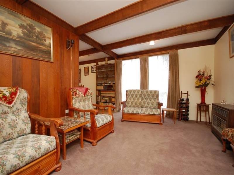 12 Bradman Avenue, Mount Evelyn VIC 3796