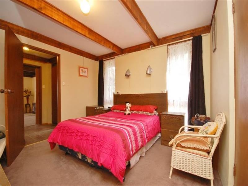 12 Bradman Avenue, Mount Evelyn VIC 3796