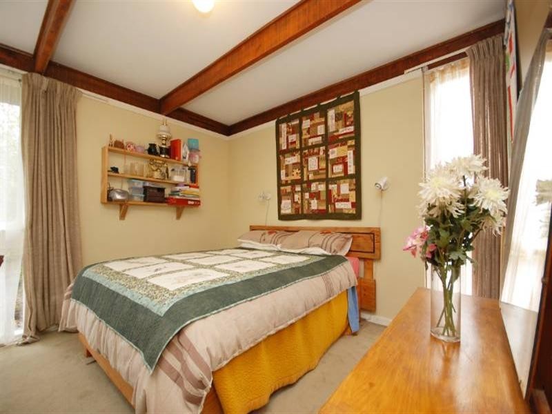 12 Bradman Avenue, Mount Evelyn VIC 3796