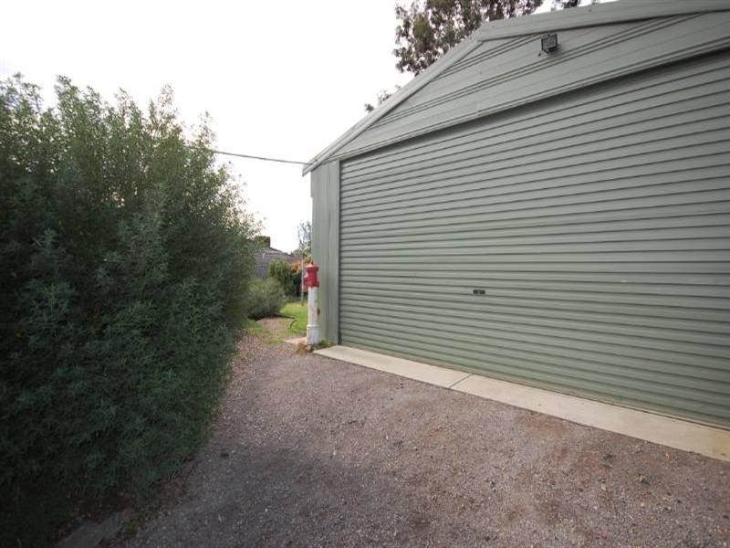 105 Lauriston Drive, Coldstream VIC 3770