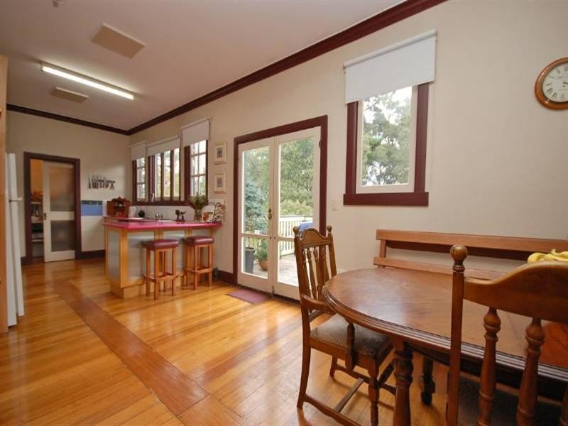 6 Monbulk Road, Mount Evelyn VIC 3796