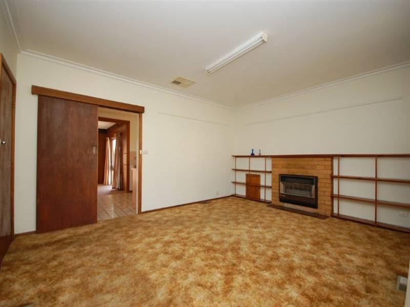 383 Warburton Highway, Wandin North VIC 3139