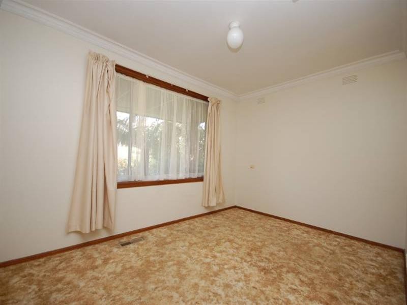 383 Warburton Highway, Wandin North VIC 3139