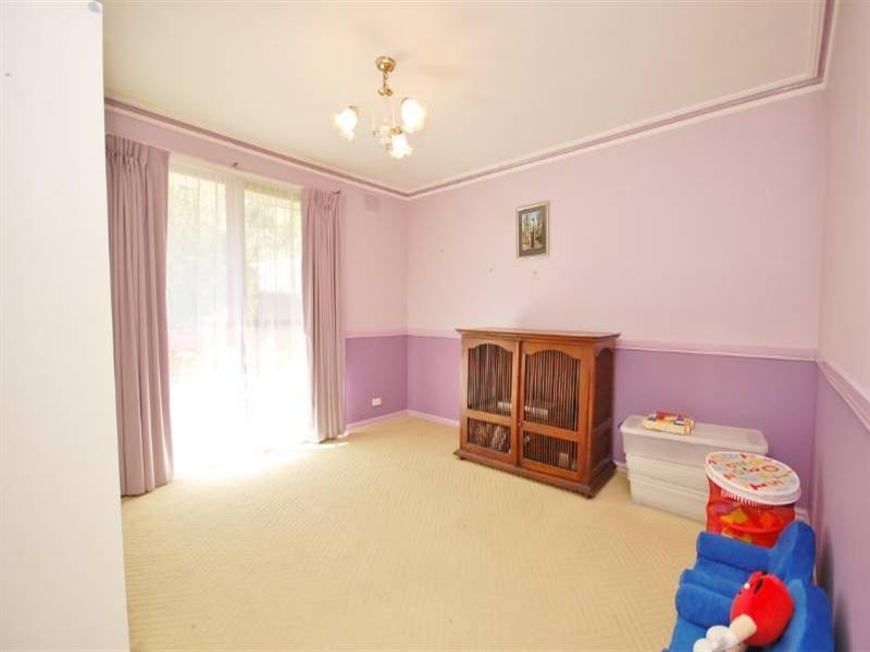 4 Stewart Avenue, Wandin North VIC 3139