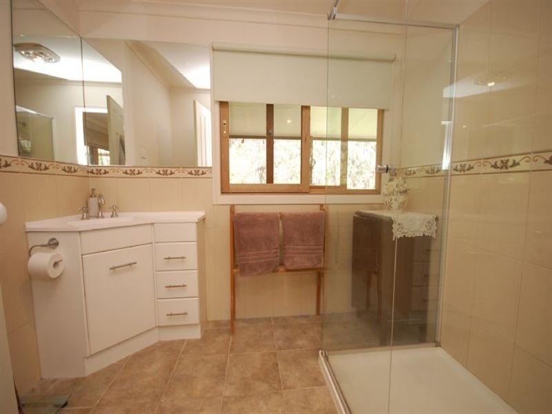 22 Bailey Grove, Wandin North VIC 3139