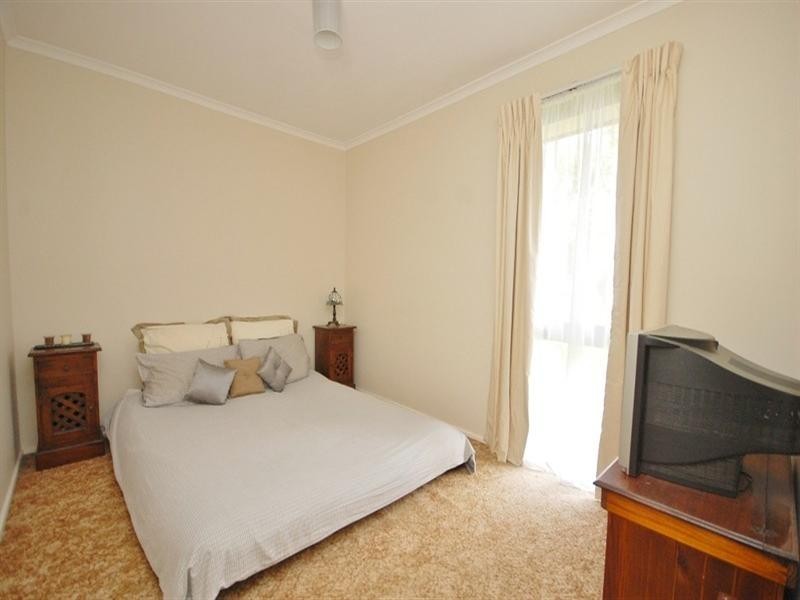 63 Commercial Road, Mount Evelyn VIC 3796