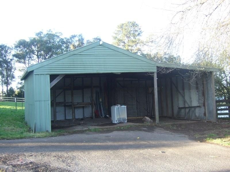 3 Beenak Road, Wandin North VIC 3139