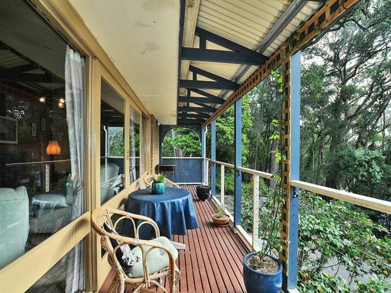 15 Scenic Crescent, Kalorama VIC 3766