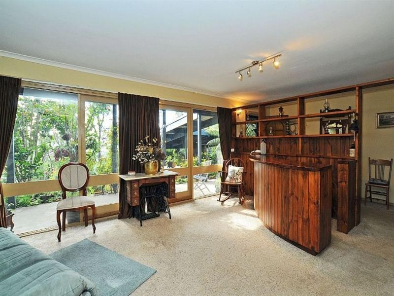 15 Scenic Crescent, Kalorama VIC 3766