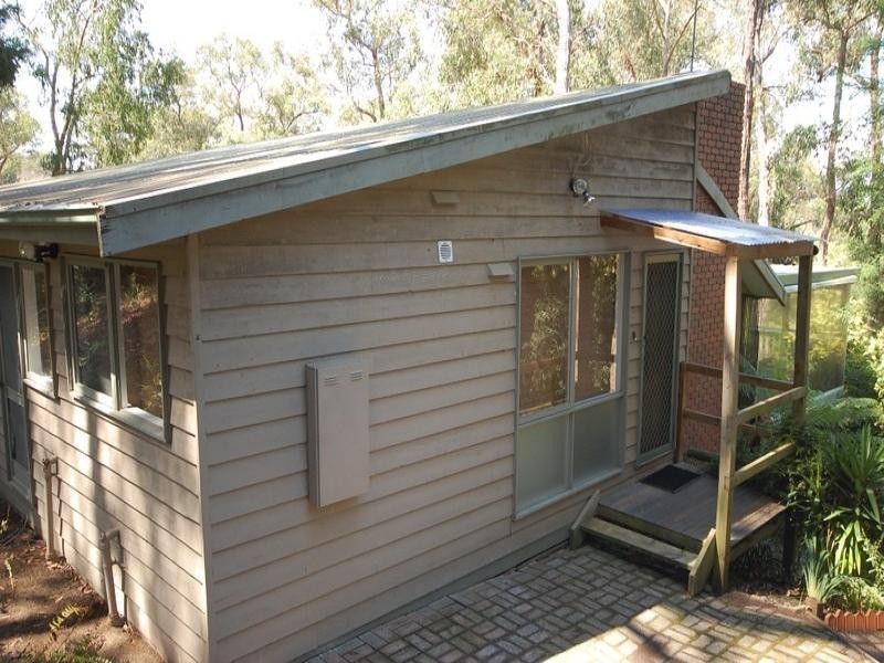 42 Russell Street, Mount Evelyn VIC 3796