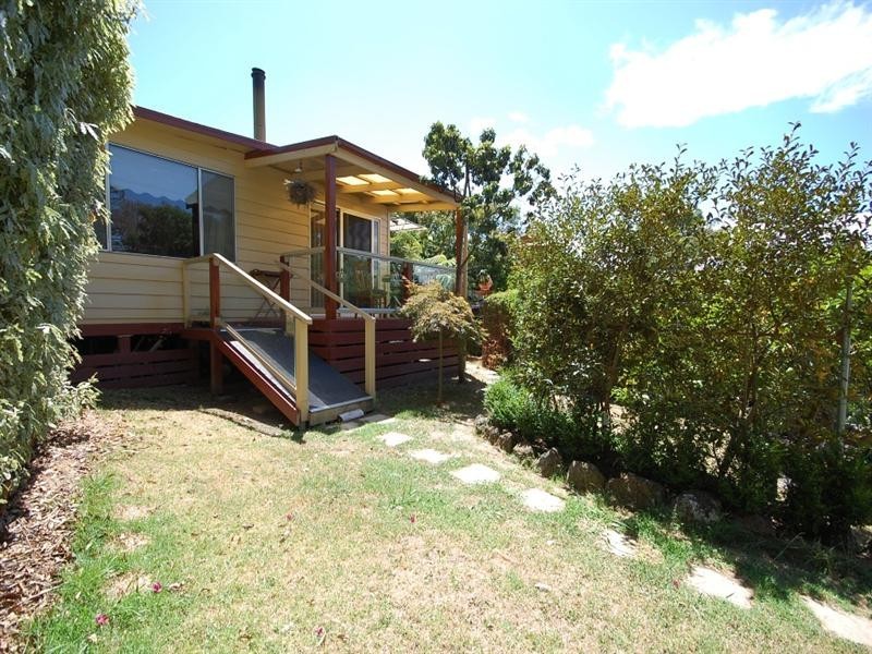 6 O’Connor Avenue, Mount Evelyn VIC 3796