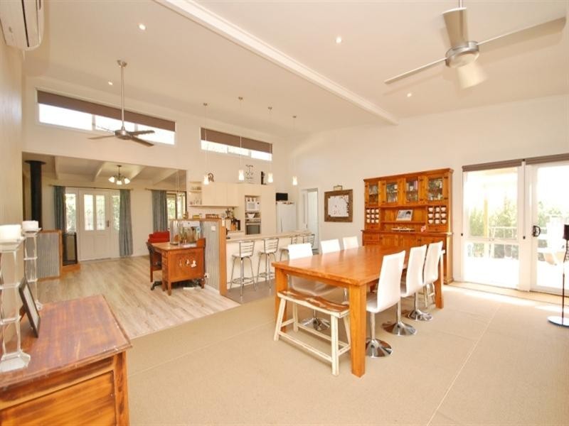 6 Connors Flat Road, Wandin North VIC 3139