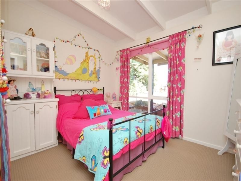 6 Connors Flat Road, Wandin North VIC 3139