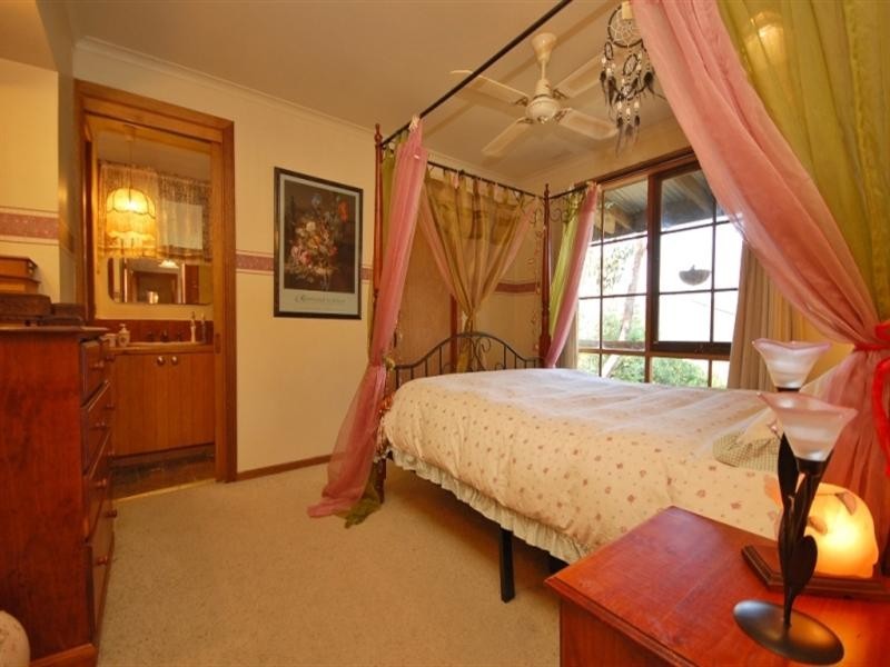 56 Falkingham Road, Mount Evelyn VIC 3796