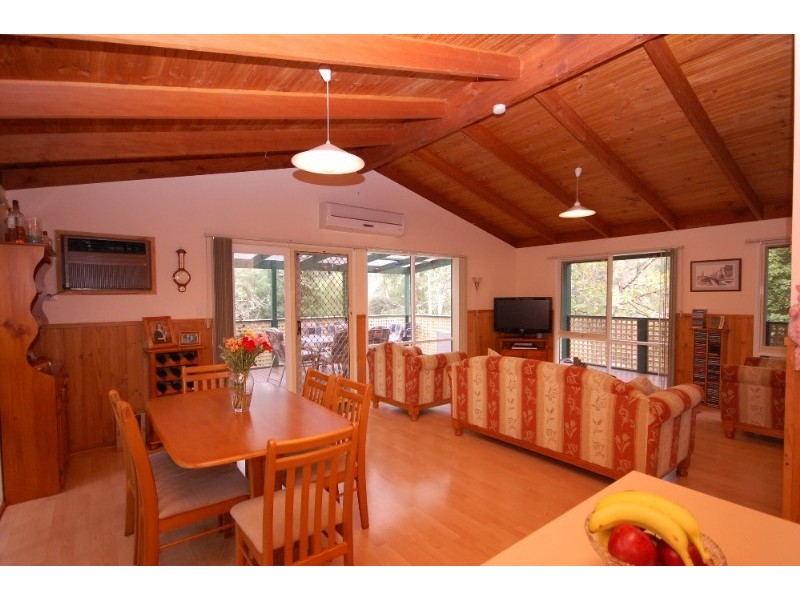 8 Marne Road, Mount Evelyn VIC 3796