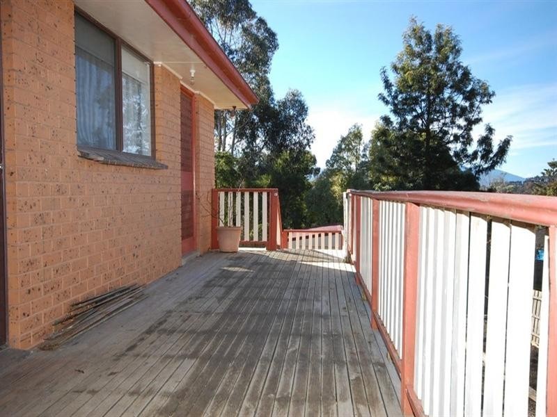 11 Victory Avenue, Wandin North VIC 3139