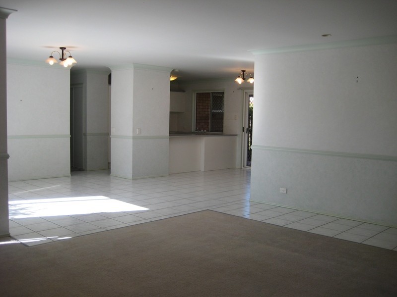 1 Bowden Court, Calamvale QLD 4116