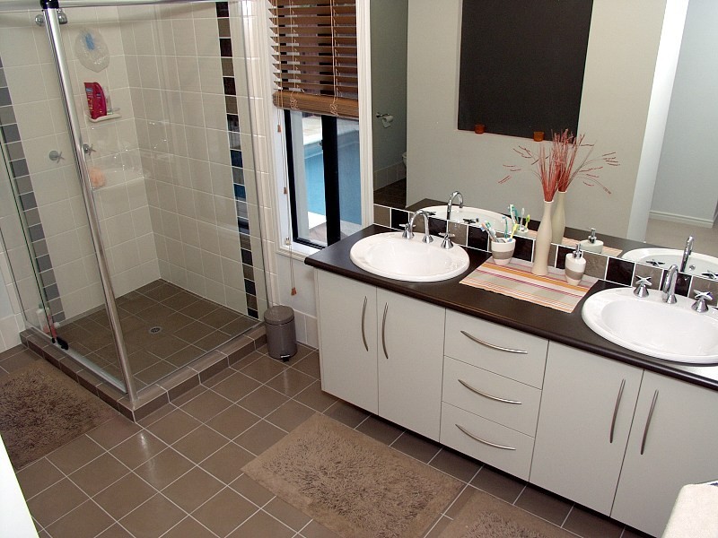 32 Lambert Drive, Calamvale QLD 4116