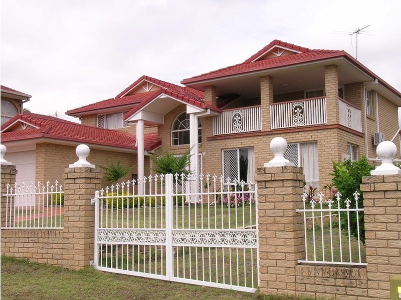 40 Lindfield Circuit, Robertson QLD 4109