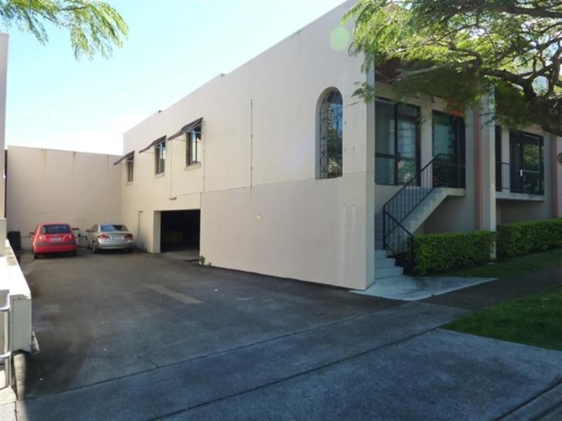 116 Scarborough Street, Southport QLD 4215