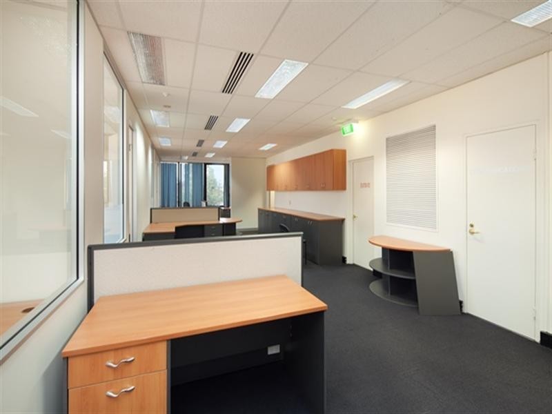 64 Ferny Avenue, Surfers Paradise QLD 4217