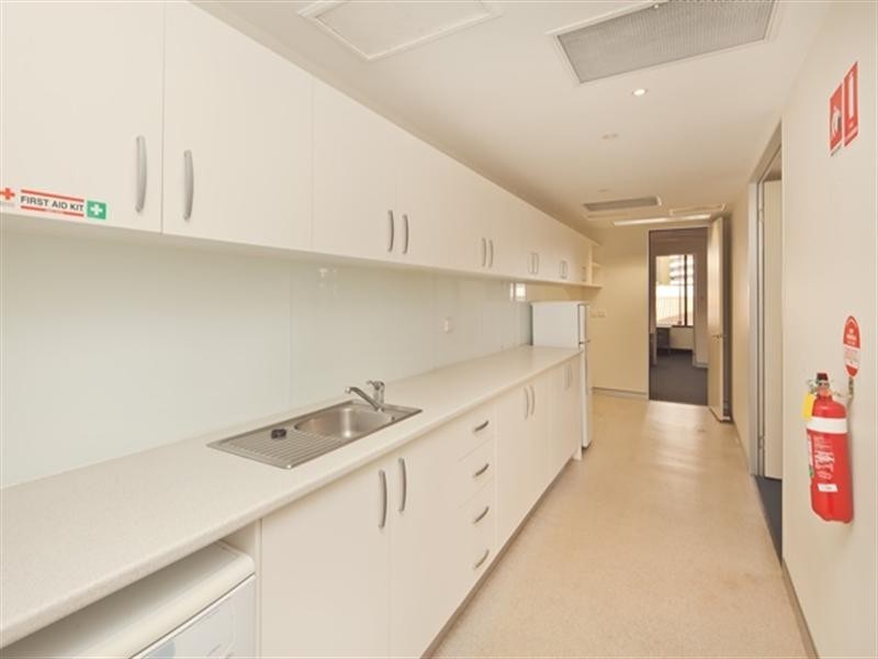 64 Ferny Avenue, Surfers Paradise QLD 4217