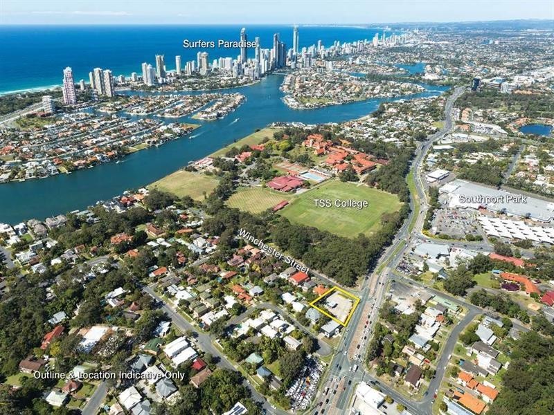 53 Winchester Street, Southport QLD 4215