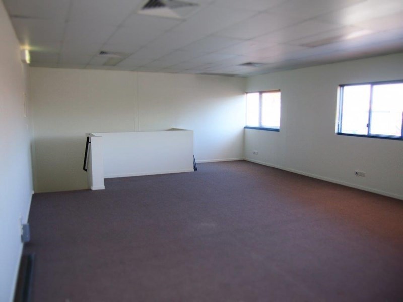 221 Christine Avenue, Miami QLD 4220