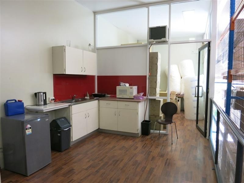 25 Hutchinson Street, Burleigh Heads QLD 4220