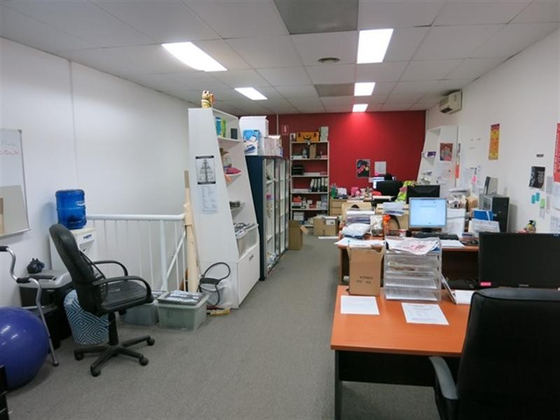 25 Hutchinson Street, Burleigh Heads QLD 4220