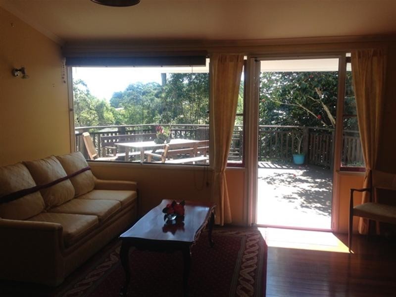 94 Eagle Heights Road, Tamborine Mountain QLD 4272