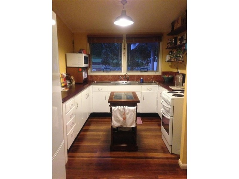 94 Eagle Heights Road, Tamborine Mountain QLD 4272