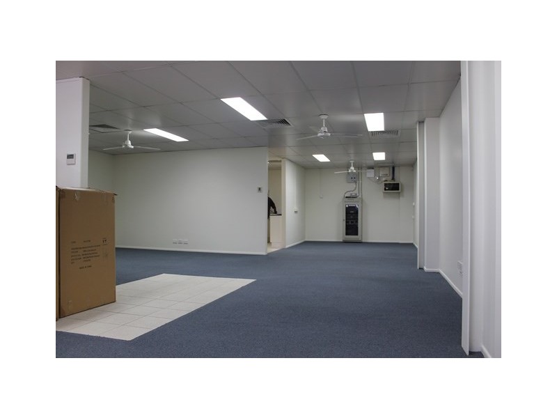 12 Strathaid Road, Bundall QLD 4217