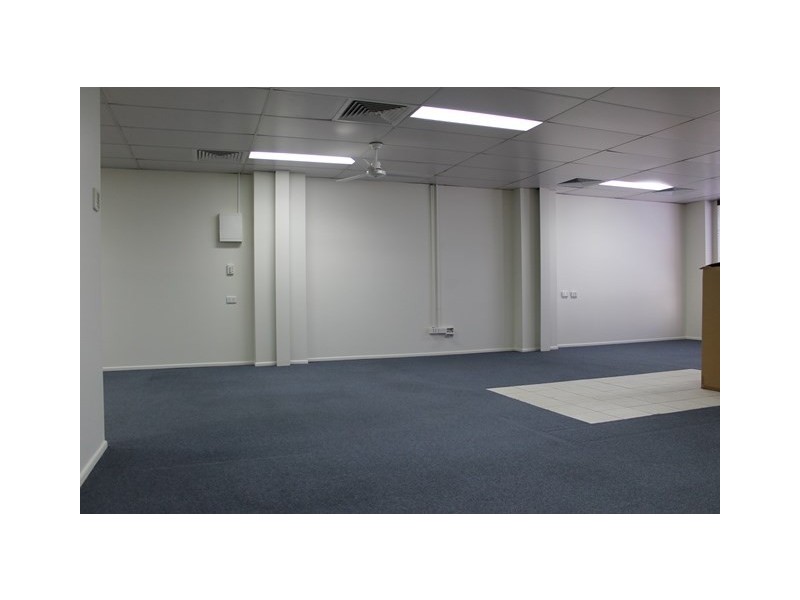 12 Strathaid Road, Bundall QLD 4217