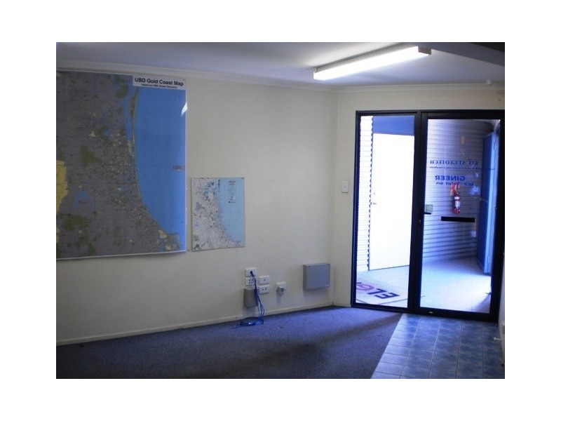 1/8 Fortitude Crescent, Burleigh Heads QLD 4220